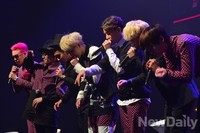 [포토]인사하는 블락비