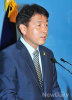 [포토]기동민 후보 사퇴 기자회견