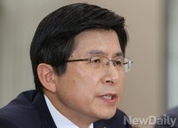 [포토]질문에 답변하는 황교안 법무부 장관