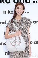 [포토]니코엔드, 표지모델 같은 스테파니 리