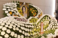 [포토]영정 속에서 웃고 있는 故 유채영