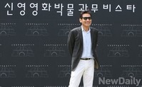 [포토]신영영화박물관,포토월에선 안성기 이사장