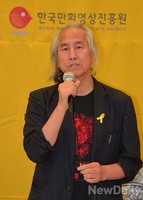 [포토]부천국제만화축제, 인사말하는 박재동 위원장