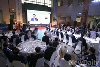 [포토]로우니 美(예)중장 6·25참전 회고록 출판기념회 개최