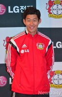 [포토]손흥민 출장하는 30일 친선경기..민아는 올까?