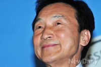 [포토]정계 떠나는 손학규 상임고문