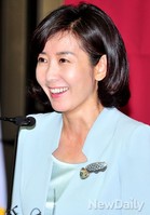 [포토]새누리당 의원총회에서 감사의 인사 하는 나경원 의원