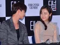 [포토]터널3D 이야기 주고받는 송재림-이시원