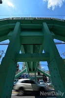 [포토]이문동삼거리 육교, 44년 역사속으로..