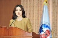 [포토]홍보대사 임명소감 밝히는 이영애
