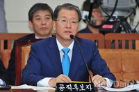 [포토]의원들의 질문에 답변하는 임환수 국세청장 후보자