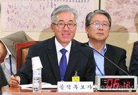 [포토]웃음짓는 김종덕 문화부 장관 후보자