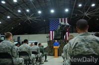 [포토]오산공군기지 찾은 '로버트 워크' 美국방부 부장관