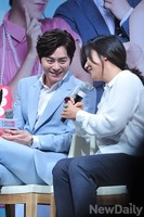 [포토] 제작보고회 분위기 메이커 조정석-라미란