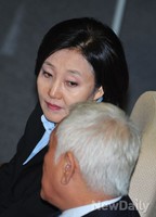 [포토]이야기 하는 새정치 '박영선-김한길' 의원