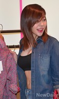 [포토] 탱크탑입어 볼륨감 넘치는 소녀시대 써니
