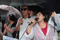 [포토] 학생 집회동원 항의하는 공학연 이경자 회장