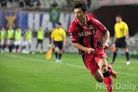 [K리그] 서울VS인천 사이드 돌파하는 서울FC 최효진