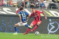 [K리그] 서울VS인천 드리블 돌파하는 서울FC 차두리