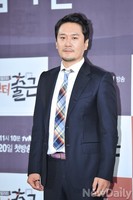 [포토] JK김동욱 포스는 '부장급' 현실은 '평사원'