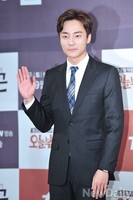 [포토] 로이킴 신입사원의 긴장감 엿보여