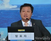 [포토] 함상토론회 주제발표하는 길병옥 교수