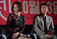 [포토] 영화 레드카펫에서 호흡맞춘 고준희-윤계상