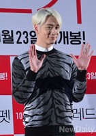 [포토] 영화 레드카펫으로 스크린 데뷔하는 황찬성