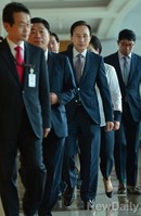 [포토] 미국 출국 길에 오른 이명박 전 대통령