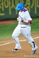 [인천AG] 아시안게임 홈런포 가동한 '홈런머신' 박병호