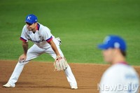 [인천AG] 공수모두 '빛난' 끝내기 안타 주인공 오재원