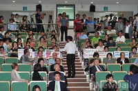 [포토] 교과서 국정화 반대피켓에 토론회 잠시중단