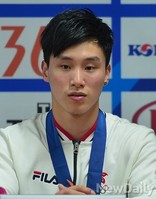 [인천AG] 양학선을 넘어 금메달 딴 홍콩의 '섹 와이 홍'