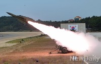 [포토] 굉음내며 날아간 호크미사일, 적기 괴멸