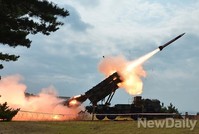 [포토] 불 뿜으며 날아간 패트리어트, 백발백중