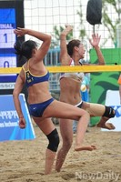 [인천AG] 여자비치발리볼, 이은아의 수비 뚫은 중국공격 