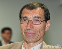 [포토] 아르모아 수석코치, 대표팀 명단발표 기자회견 참석