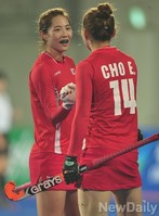 [인천AG] 한국 여자하키, 16년만에 '금빛 도전'