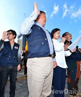 [포토] '한겨레청년단' 창단 선서하는 공동대표