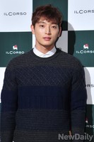 [포토] 훈남 눈빛 날리는 2AM 정진운