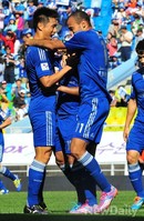 [포토] 첫 골 넣고 환호하는 수원블루윙즈