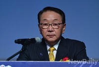[포토] 한국배구연맹 출범10주년, 환영사하는 구자준 총재