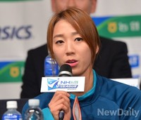 [KOVO] 각오 밝히는 GS칼텍스 한송이 선수
