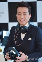 [포토] 플래그십 헤드폰을 2개나 가진 유희열