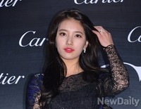 [포토] 빨간입술의 수지