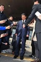 [판교 사고] 고개 떨군 이데일리 곽재선 회장