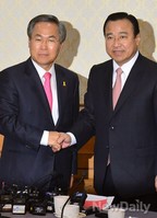 [포토] 주례회동 가지는 이완구-우윤근