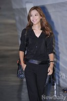 [서울패션위크] 이선진 올블랙 패션 '모델은 모델'