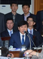 [2014국감] 답변하는 김형철 이데일리 사장