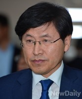 [2014국감] 국감에 참석한 김형철 이데일리 사장